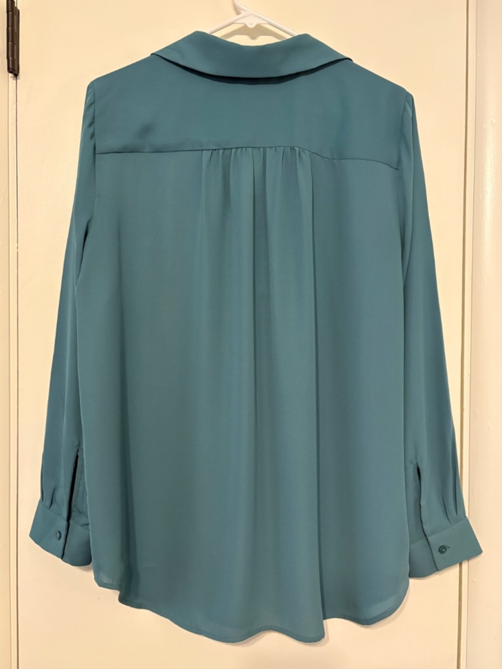 Ann Taylor Women's L/S Split-Neck Popover Camp Shirt Top Blouse L Teal NWT - Picture 4 of 9